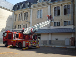  <a style='color: #fff;' href='/uploaded/photo/expo-pompiers-is-sur-tille-55b0bb84daf01.jpg'>(Télécharger)</a>