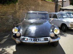  <a style='color: #fff;' href='/uploaded/photo/exposition-chambolle-musigny-59a5a2eecef57.jpg'>(Télécharger)</a>