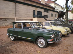  <a style='color: #fff;' href='/uploaded/photo/exposition-nuits-saint-georges-5815c6a19b085.jpg'>(Télécharger)</a>