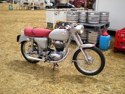  <a style='color: #fff;' href='/uploaded/photo/fete-du-battage-chaussin-59a5aaf39585c.jpg'>(Télécharger)</a>