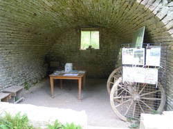  <a style='color: #fff;' href='/uploaded/photo/le-leuzeu-57c54da536c36.jpg'>(Télécharger)</a>