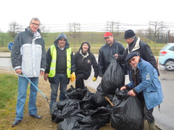  <a style='color: #fff;' href='/uploaded/photo/nettoyage-printemps-chevigny-saint-sauveur-55116c4b6fab0.jpg'>(Télécharger)</a>