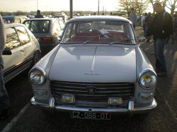  <a style='color: #fff;' href='/uploaded/photo/salon-epoqu-auto-54749a605116d.jpg'>(Télécharger)</a>